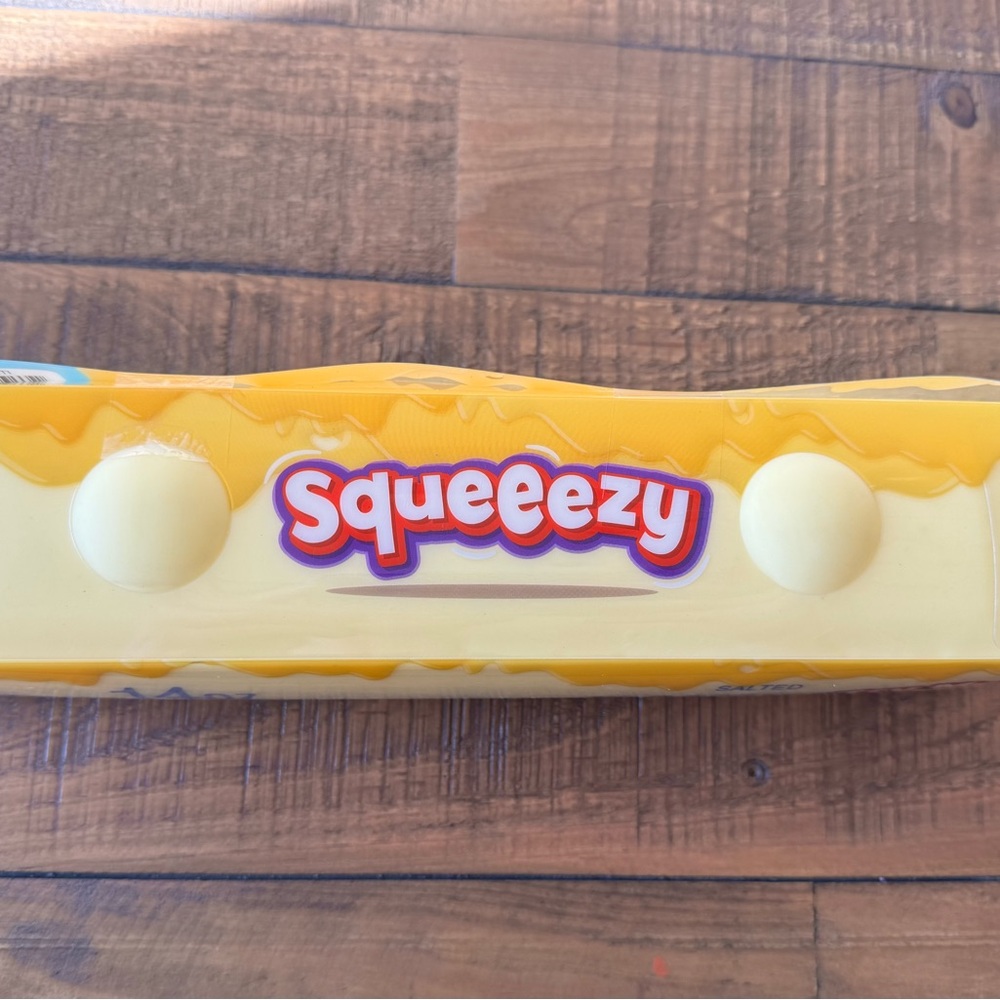 Squeezy BUTTER - Picture 2 of 2